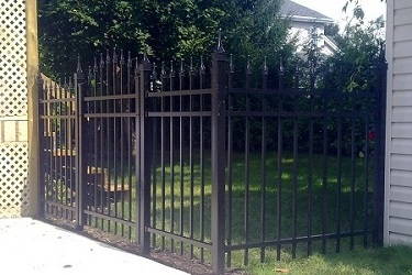 Clôture ornementale en aluminium