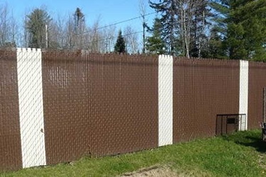 Clôture avec lattes d’intimité